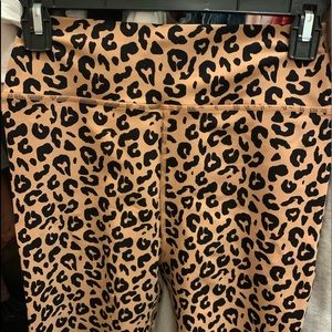 SOLD!! White fox active safari bike shorts NWT